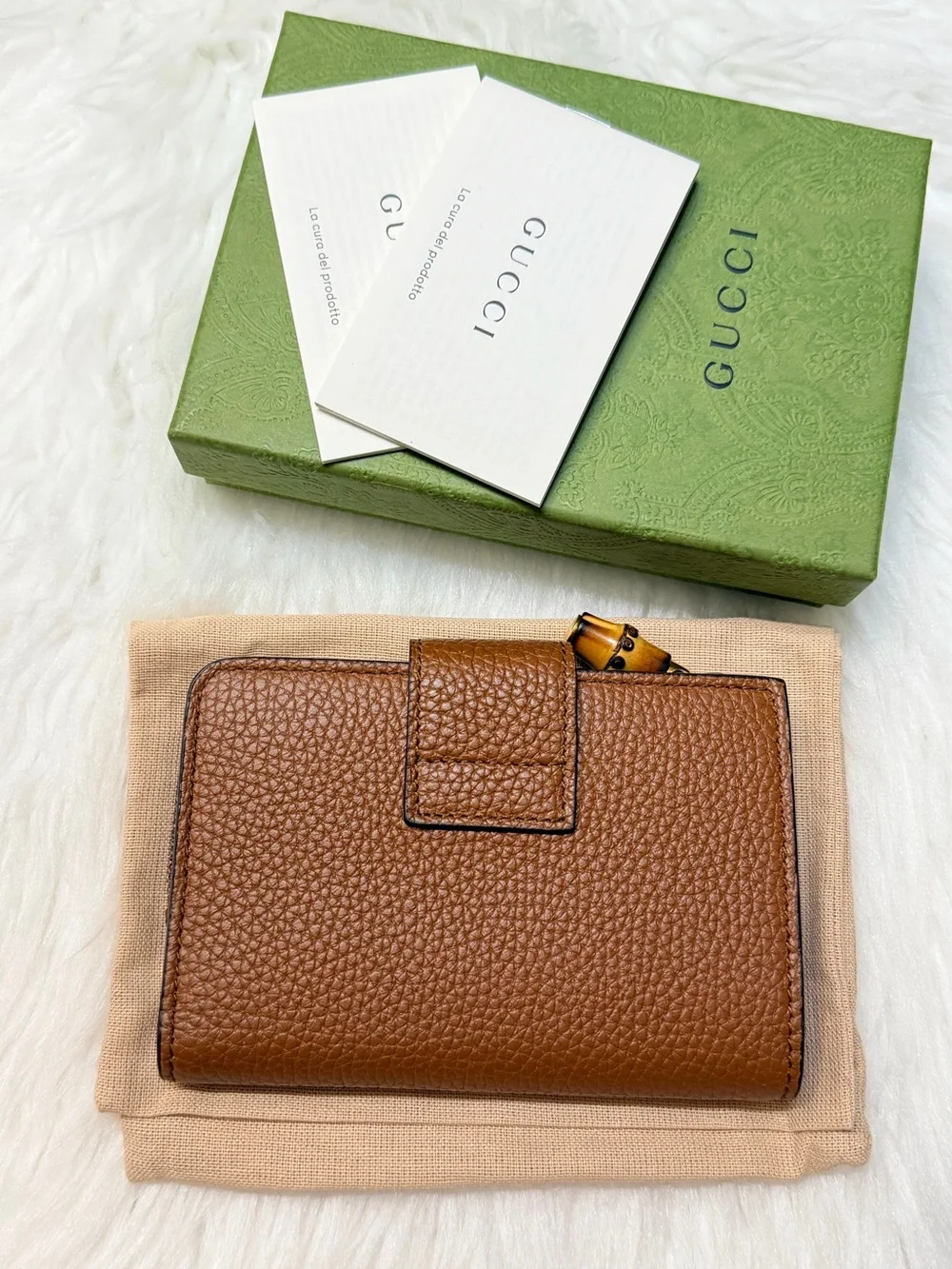 SOLD‼️Gucci GG Bamboo Grained Leather Bifold Compact Wallet - Picture 10 of 14